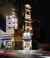 Yoyo Airport Saigon Hotel