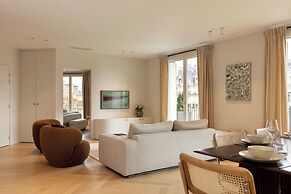 Spacious Apartment - 3br/8p - Eiffel Tower