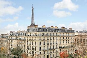 Spacious Apartment - 3br/8p - Eiffel Tower