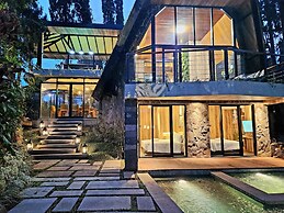 Villa 4-BR Klub Bunga No. 4 Batu Malang