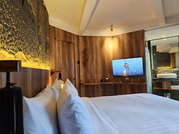 Villa 4-BR Klub Bunga No. 4 Batu Malang