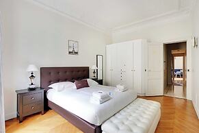 Splendid Spacious Apartment - Trocadero