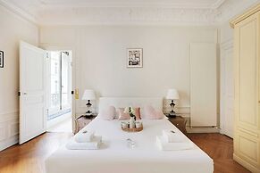 Splendid Spacious Apartment - Trocadero