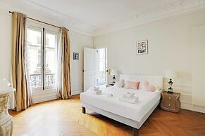 Splendid Spacious Apartment - Trocadero