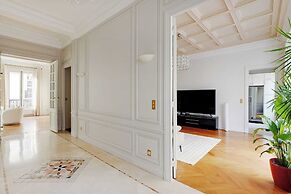 Splendid Spacious Apartment - Trocadero