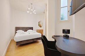 Superb Apartment With Terrace 2br/4p Trocadero