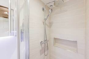 Apartment 1 BDR /4P 16th Near Trocadaro