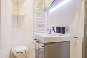 Apartment 1 BDR /4P 16th Near Trocadaro