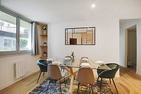 Spacious Apartment - 3br/8p - Place de la Nation
