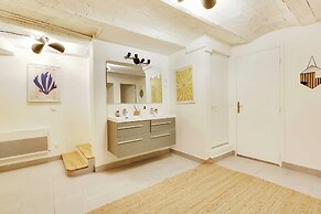 Spacious Apartment - 4br/10p Near Montmartre