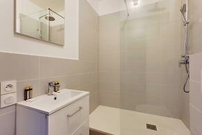 Spacious Apartment - 4br/10p Near Montmartre