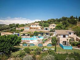 Sumptuous Provencal Villa - Grimaud Hills - 12br/24p