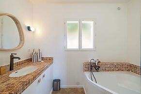 Sumptuous Provencal Villa - Grimaud Hills - 12br/24p