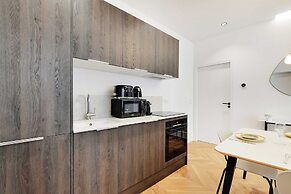 Luxury Apartment 1br/4p - Opera