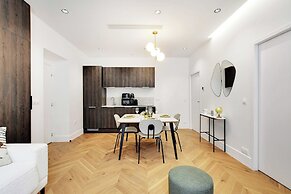 Luxury Apartment 1br/4p - Opera