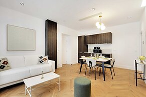 Luxury Apartment 1br/4p - Opera