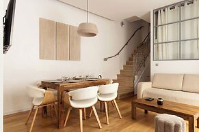 Amazing Apartment 2br/6p - Nation/voltaire