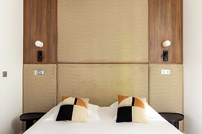 Amazing Apartment 2br/6p - Nation/voltaire