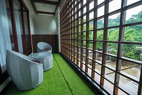 Pleasant Tree Hotels