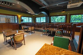 Pleasant Tree Hotels