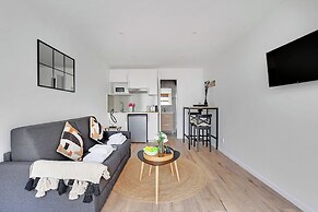 Charming Studio 2P- Next Paris