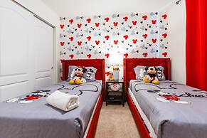 Luxury 5bdr House w Pool - 8863