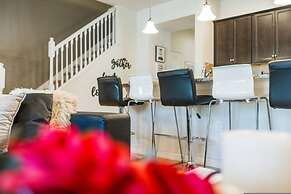 Luxury 5bdr House w Pool - 8863