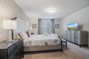 Luxury 5bdr House w Pool - 8863