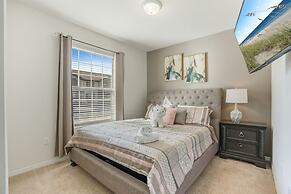 Luxury 5bdr House w Pool - 8863