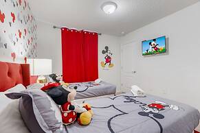 Luxury 5bdr House w Pool - 8863