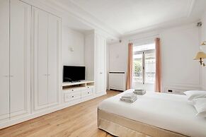 Chic Flat With Garden Terrace -4br/12p - Trocadero
