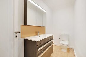 Chic Flat With Garden Terrace -4br/12p - Trocadero