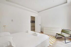 Chic Flat With Garden Terrace -4br/12p - Trocadero