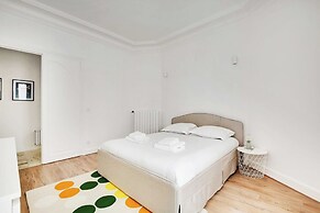 Chic Flat With Garden Terrace -4br/12p - Trocadero