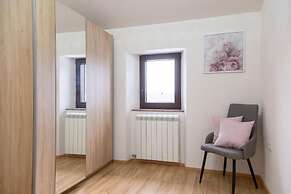 Apartments Milok