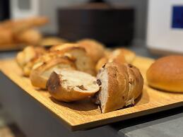 BAKERY HOTEL SHIRAHAMA