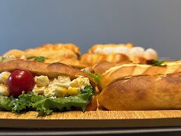 BAKERY HOTEL SHIRAHAMA