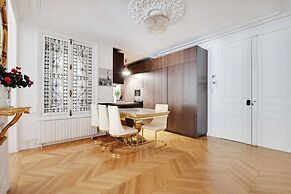 Luxurious Flat - 4bd/8p - Arc de Triomphe