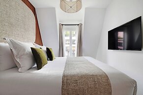 Modern Apt -1br/4p - View Eiffel Tower / Passy