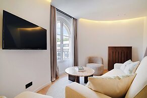 Modern Apt -1br/4p - View Eiffel Tower / Passy