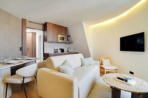 Modern Apt -1br/4p - View Eiffel Tower / Passy