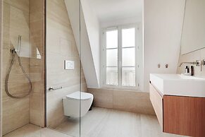 Modern Apt -1br/4p - View Eiffel Tower / Passy