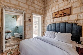 Talbot House by Talbot & Bons