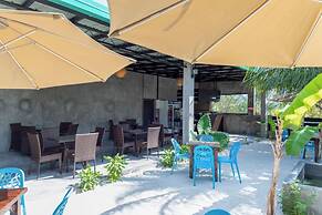 Dhiffushi Tourist Hotel