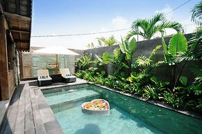 Seseh Beach Retreat Villas