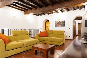 Domus Lxvii Monti in Rome