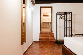 Domus Lxvii Monti in Rome