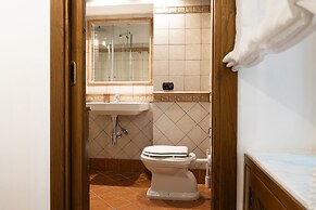 Domus Lxvii Monti in Rome