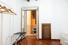 Domus Lxvii Monti in Rome