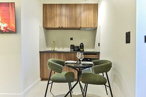 Beautiful 1 Bedroom Apartment